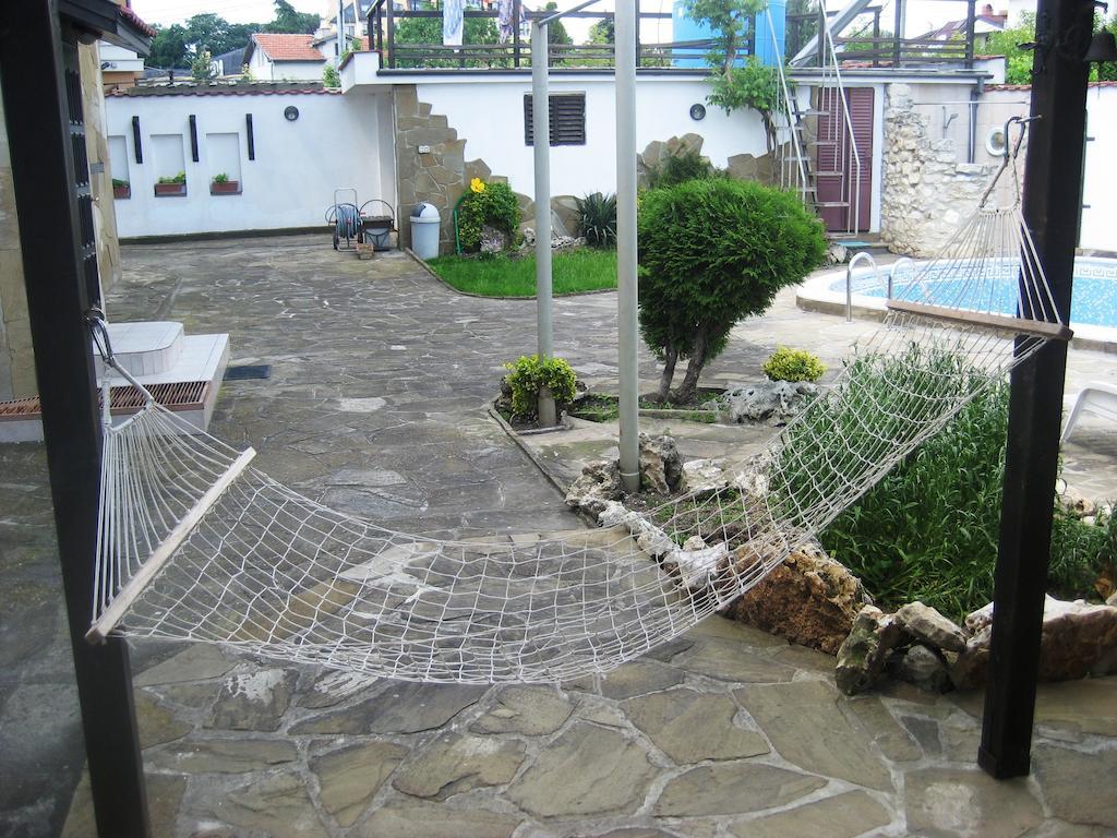 Guest House Yanina Varna Exterior foto